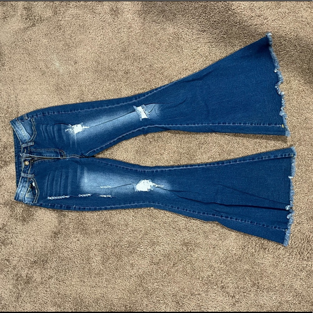 SUPER cute bell bottom jeans bought from Amazon.